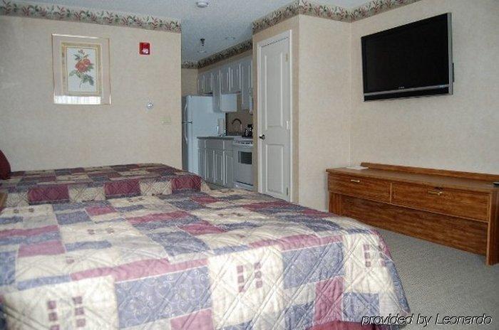 Shiretown Inn & Suites Houlton Room photo